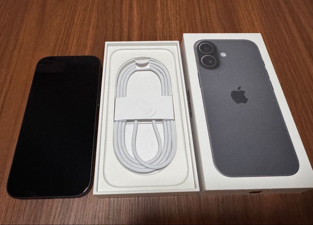 【新品・未使用】iPhone 17 256GB ブラック