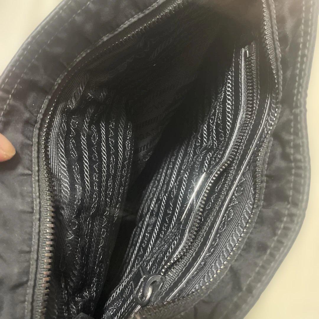 PRADA　プラダ　ショルダーバッグ　ブラック