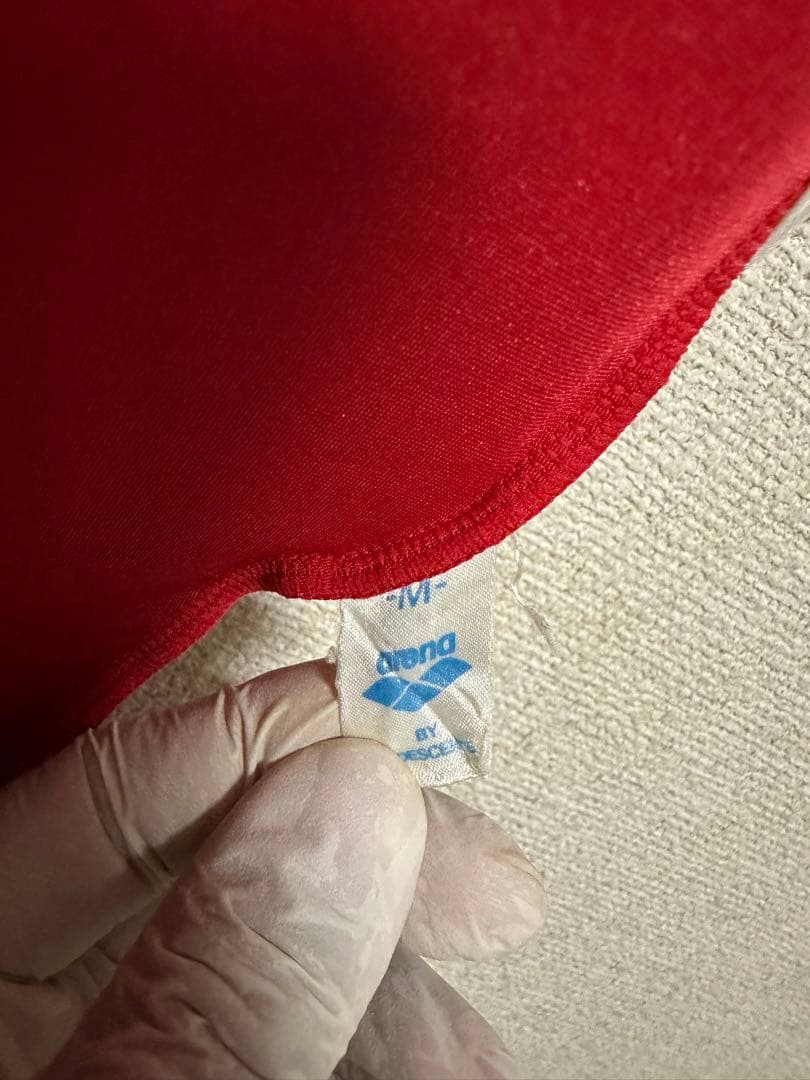 競泳水着 アリーナ arena Mサイズ 赤 パイピング 学年色 ロゴ剥がれ