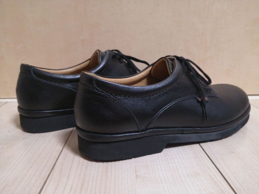 未使用 asics ペダラ 本革ウォーキングシューズ ブラック 23.5