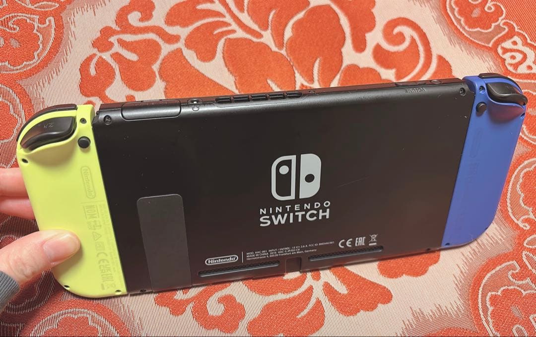 ニンテンドーSwitch 本体 + ソフト