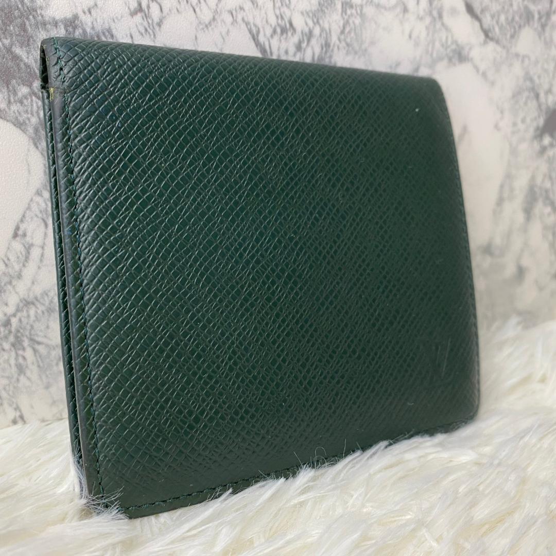 LOUIS VUITTON ルイヴィトン　タイガ　二つ折り財布　グリーン系