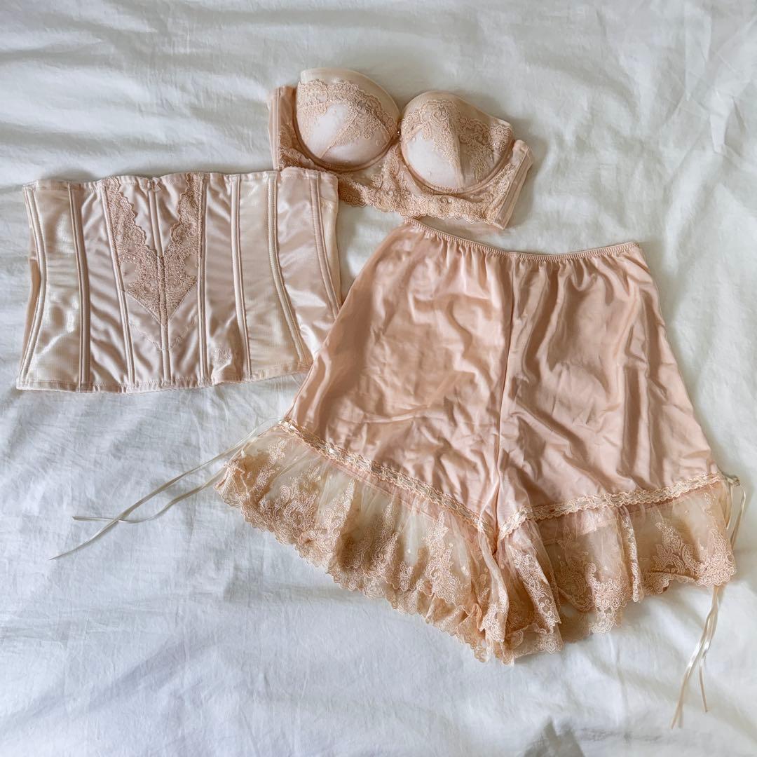 FOUR SIS ＆ CO. フォーシス アンド カンパニー　ブライダル