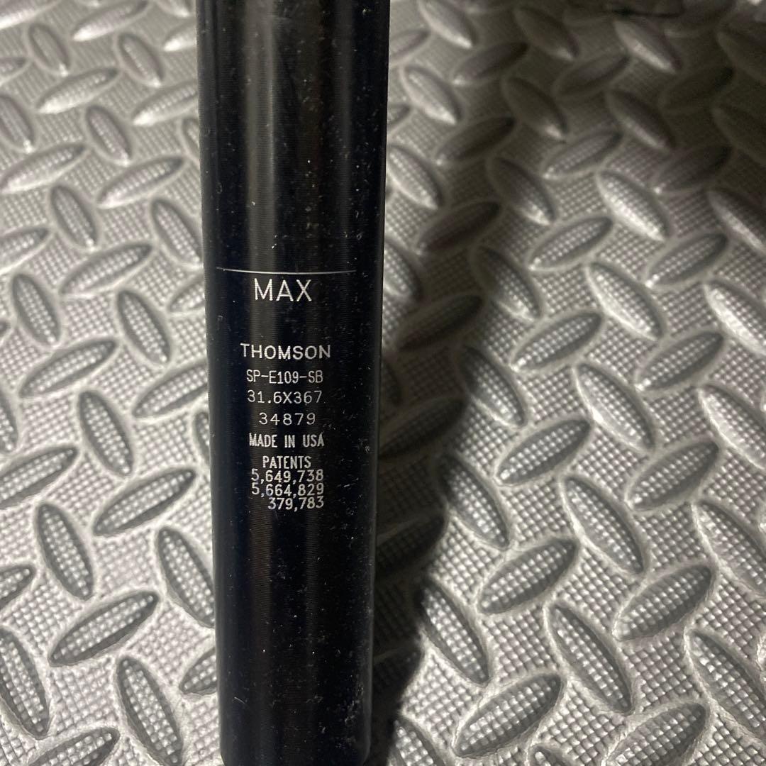 THOMSON シートポスト　Elite 31.6 x 367mm ブラック