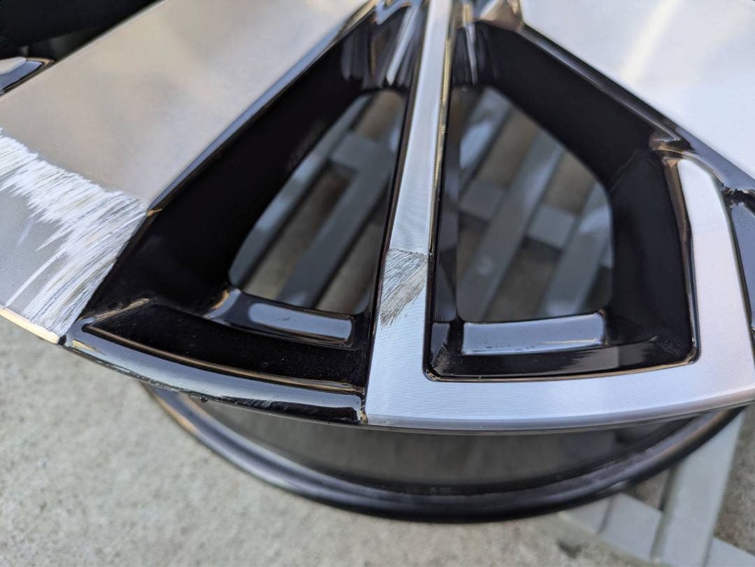 ガリキズありアウトランダー PHEV 20インチ ホイール 1本 20×8J ①