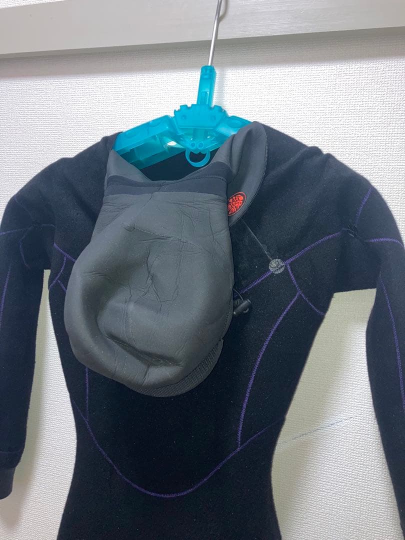 AXX⭐️フルスーツセミドライ4/3mm hybrid u-zip MLサイズ相当