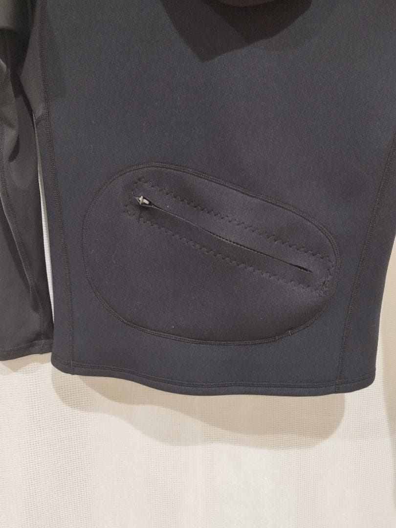 リンコン　フード付き長袖ラッシュガード　1ｍｍ