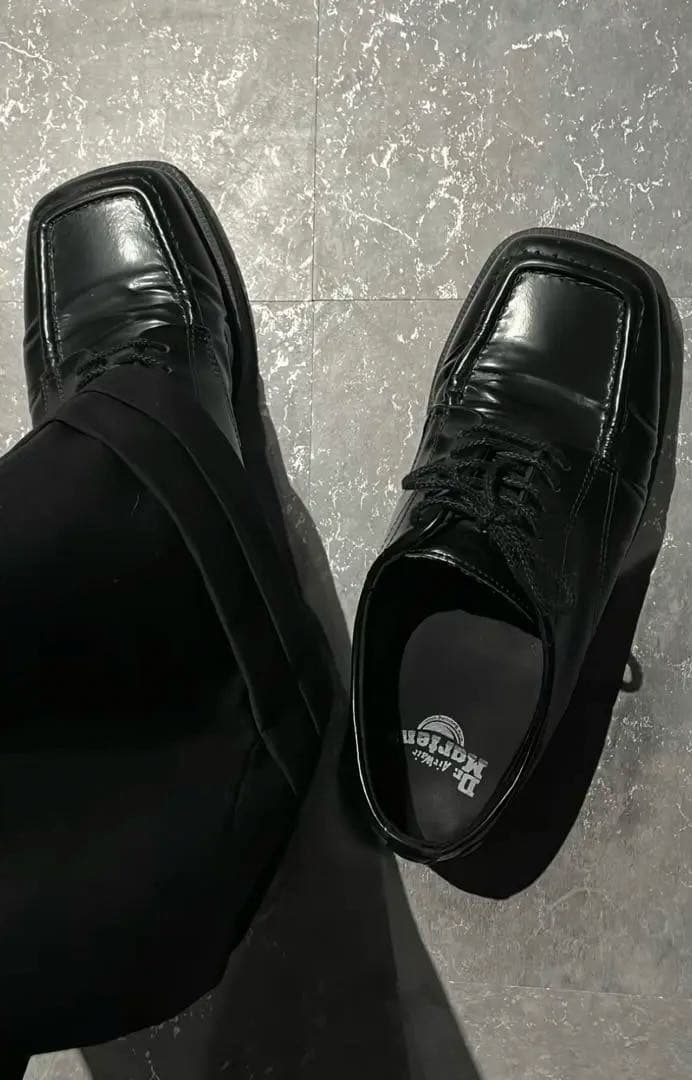 Dr. Martens Durrow 5i ホール スクエア