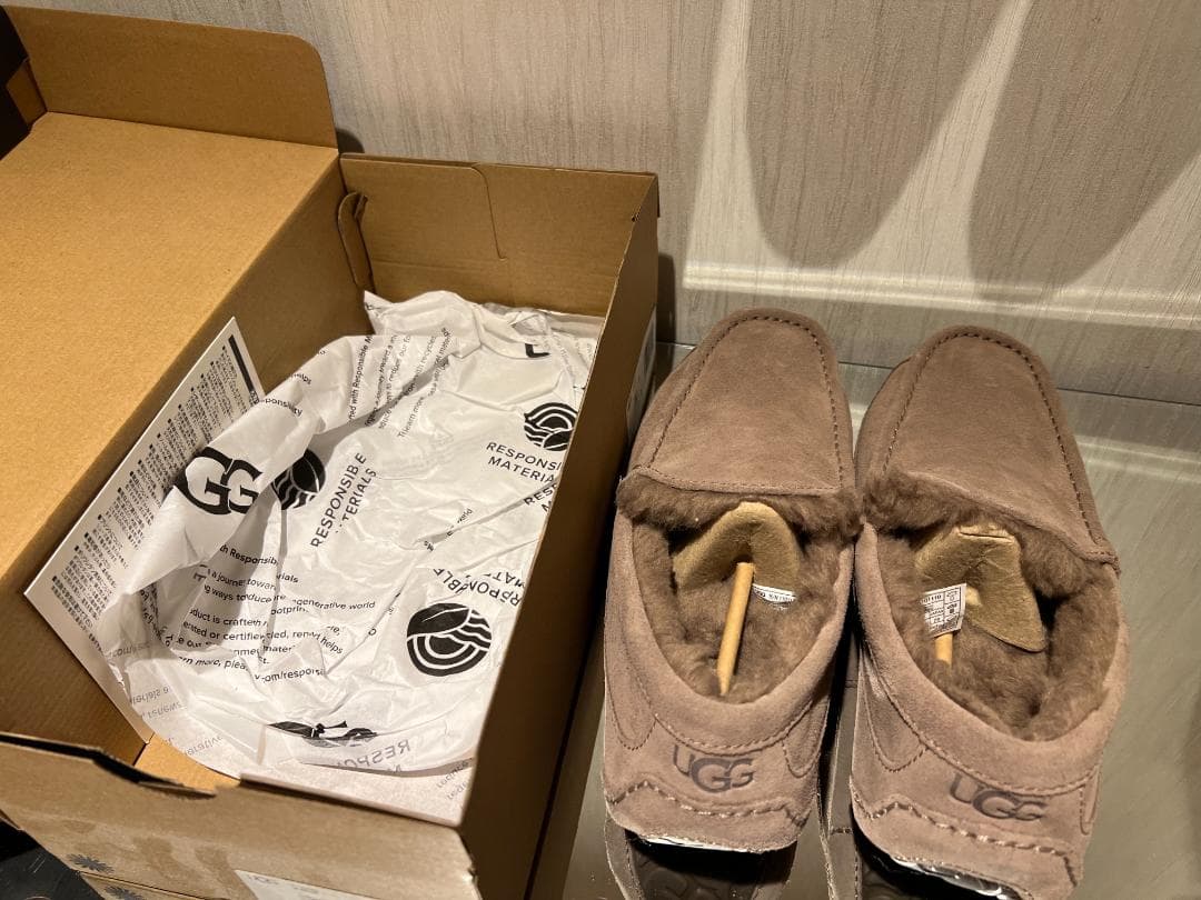 【正規品　新品】UGG Ascot メンズ　26cm