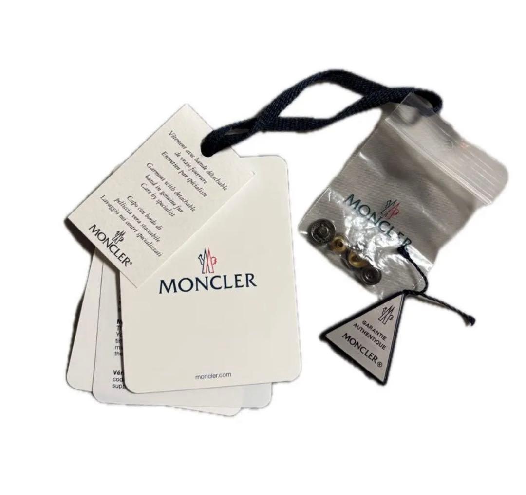 新品 未使用級 モンクレール サイズ1 ファー 黒 MONCLER ダウンベスト