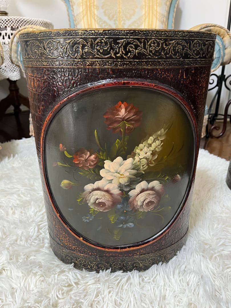 なな❣️アンティーク調 ダストBOX 物入 収納 ドールペイントヴィンテージ