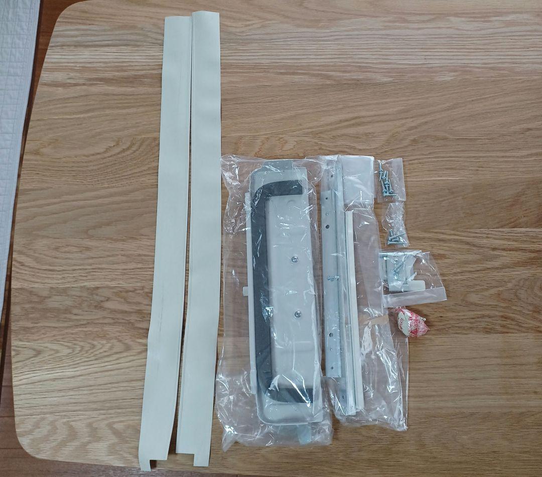 コロナルームエアコン(ウインドタイプ)　CWーF1621 　2021年製