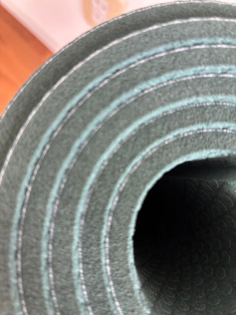 マンドゥカプロ6ミリmanduka pro 6mm ブラックセージ美品ヨガマット