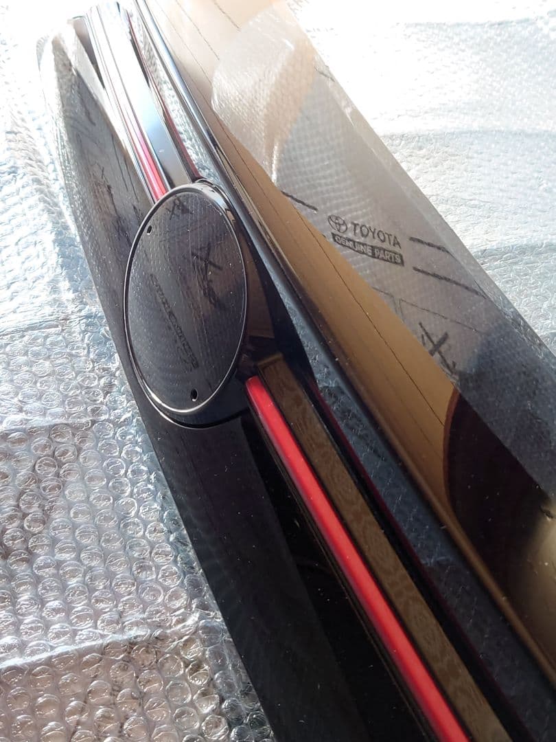 ハリアー60後期 バックドアガーニッシュ