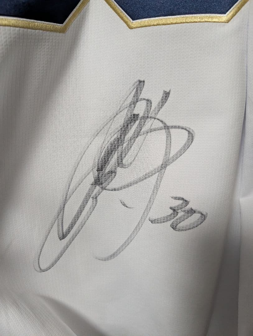 オリックスバファローズ 廣岡大志サイン入りハイクオリティユニ