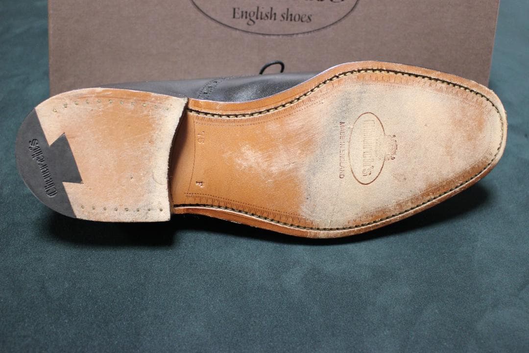 【新品同様】Church’s73ラスト パンチドキャップ 黒カーフ 革底7.5F