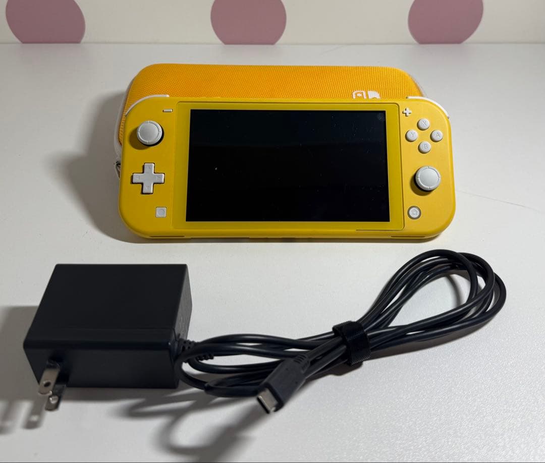Nintendo Switch Lite イエロー 充電器、ケース付き