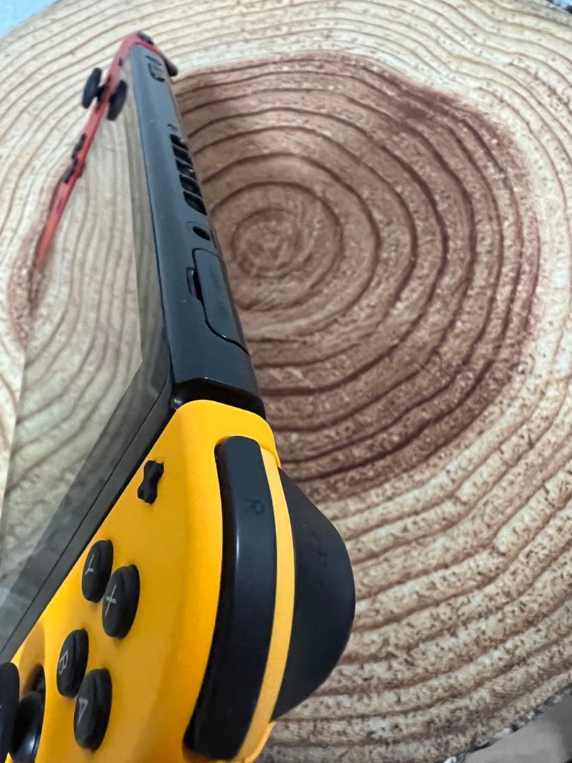 Nintendo Switch ニンテンドースイッチ本体RED/YEL 箱無し①