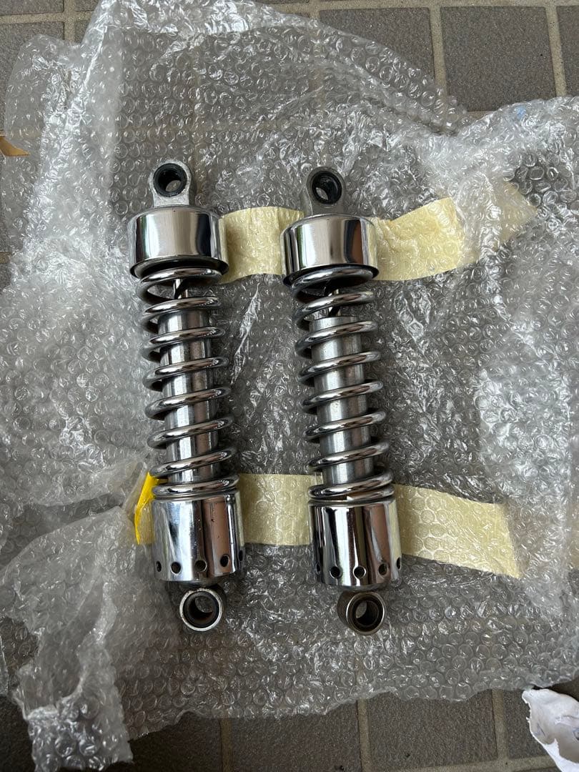 シャドウ400 リアサスペンション　デイトナ