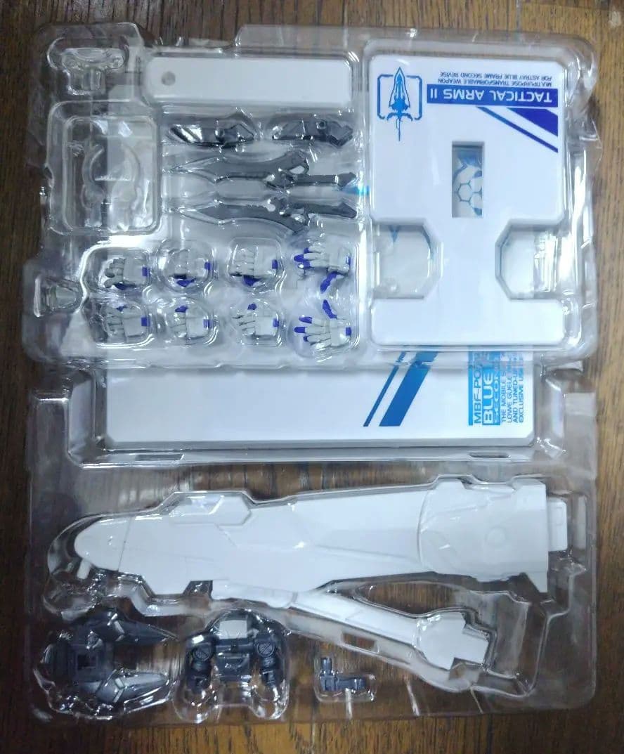 L BUILD ガンダムアストレイ ブルーフレームセカンドリバイ　開封