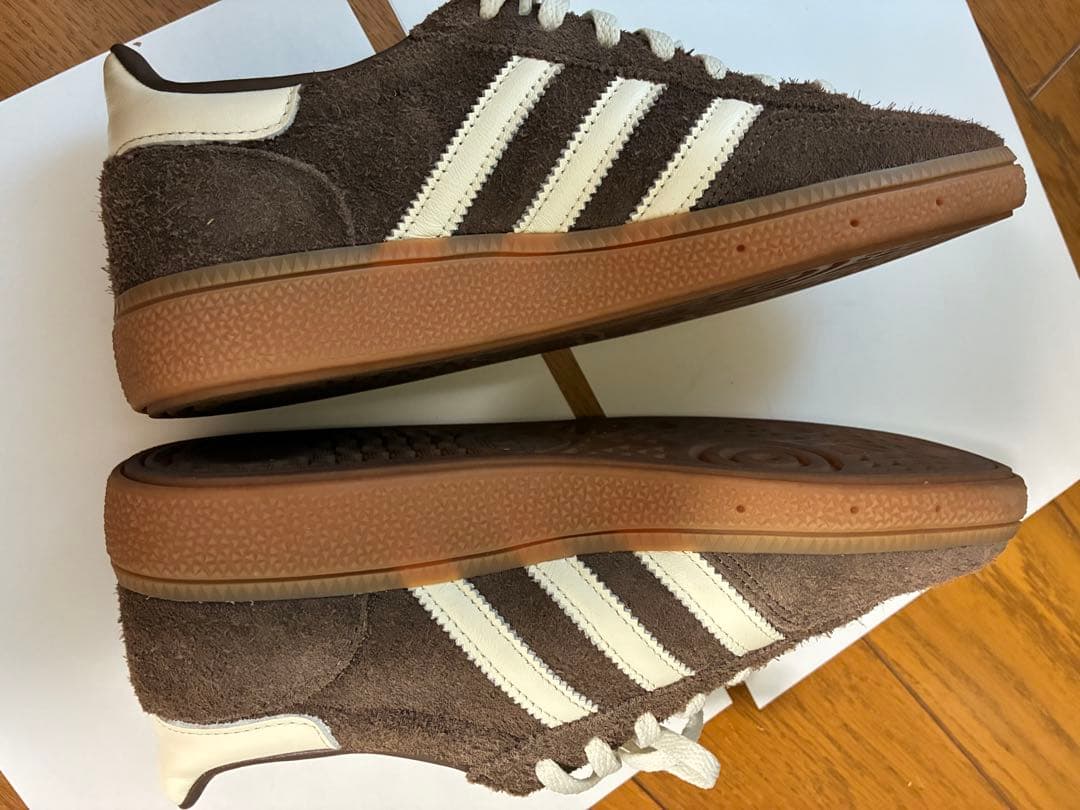アディダス オリジナルスHANDBALL SPEZIAL