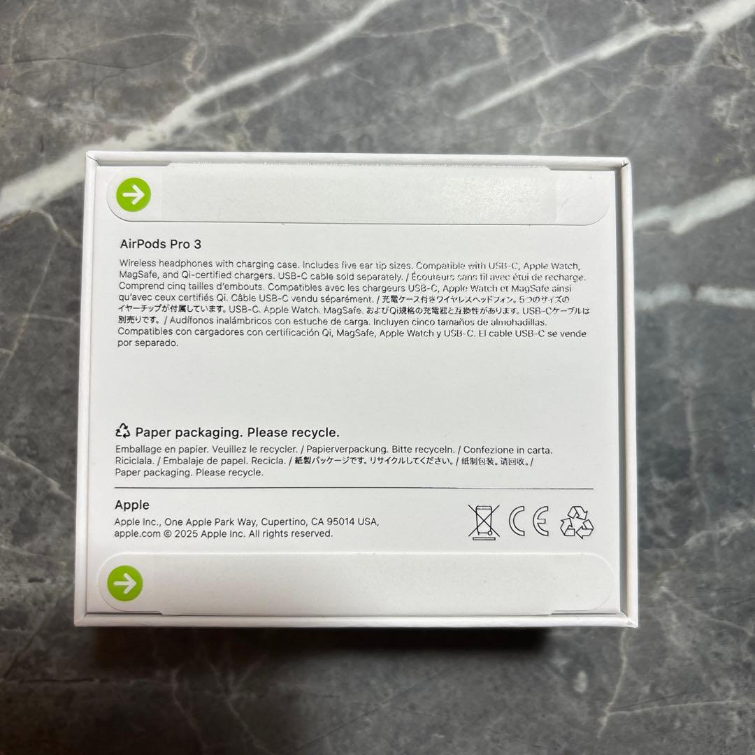 レ*イ様 AirPods pro 3