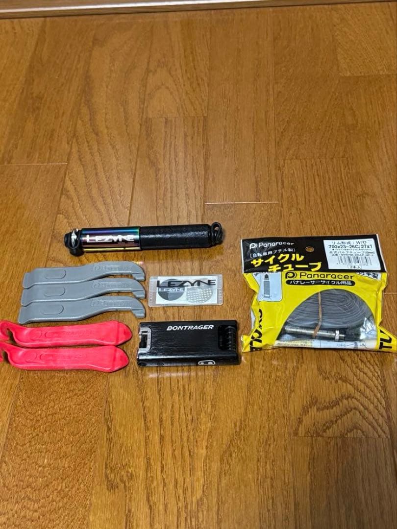 ロードバイク　パンク修理キット　セット