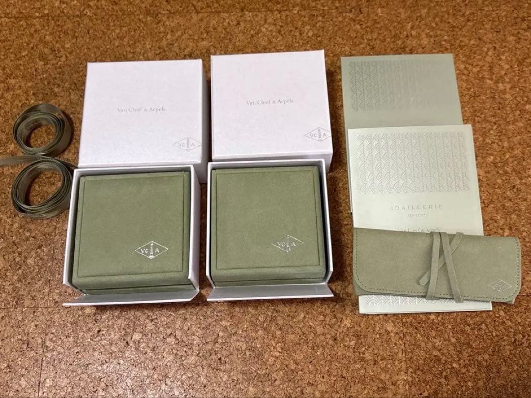 ヴァンクリーフ　空箱　ネックレス
