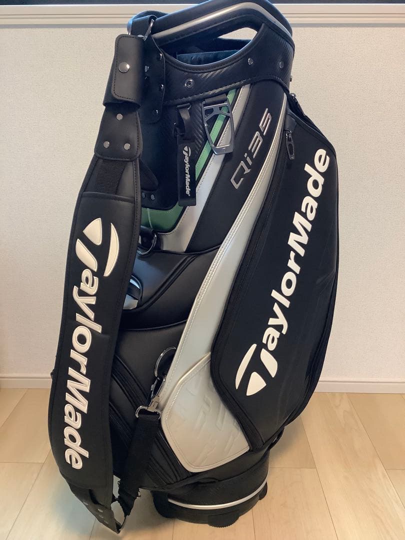 【超美品】Qi35 キャディバッグ　プロ仕様！！