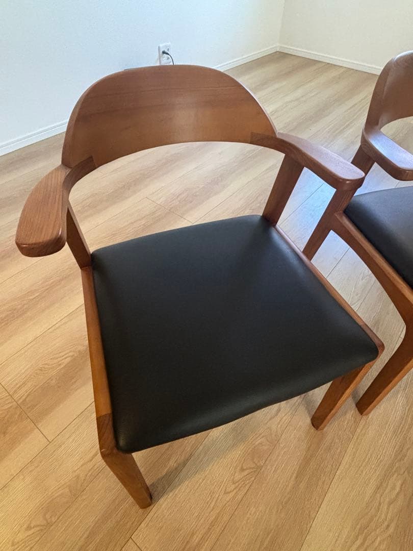 専用　木製フレーム ダイニングチェア 2脚セット