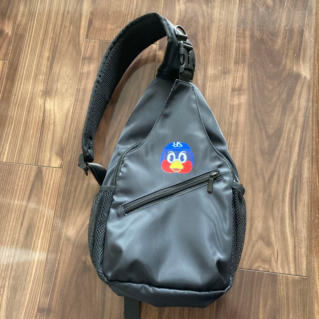 つば九郎　ボディバッグ　未使用