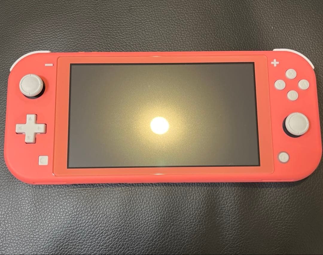Nintendo Switch Lite コーラル