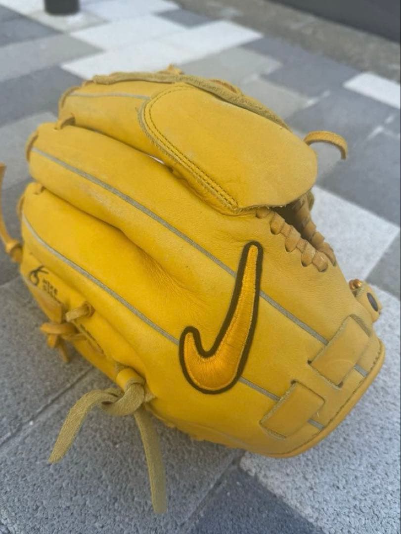 状態○ 入手困難ナイキ　ダルビッシュモデル　投手　右投げ用