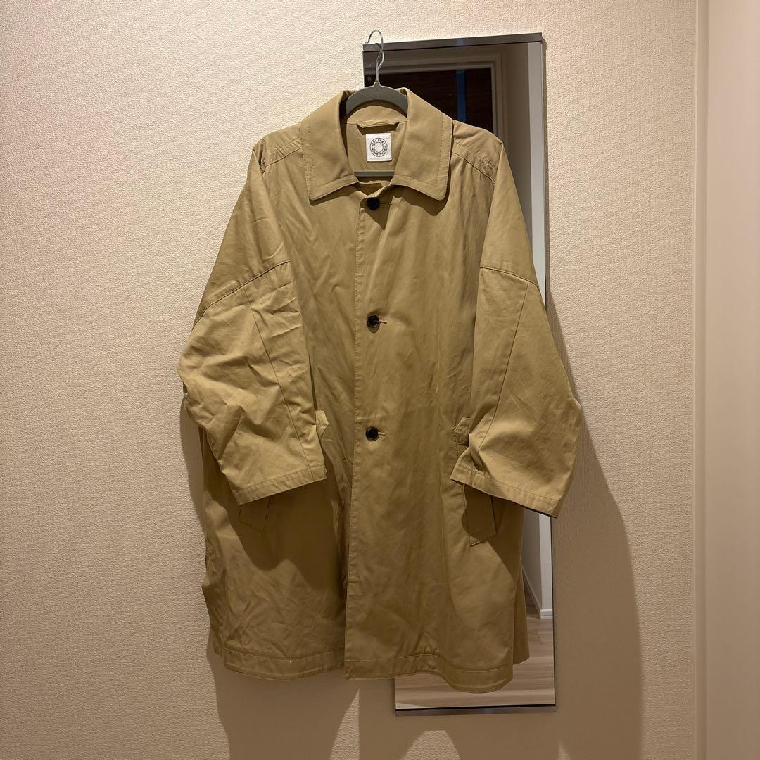 オーシバル　トレンチコート