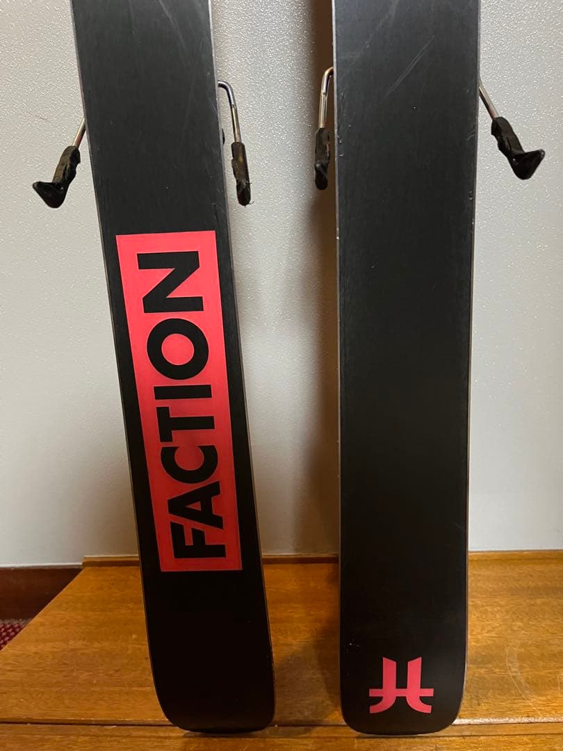スキー板　faction parade1.0 162cm