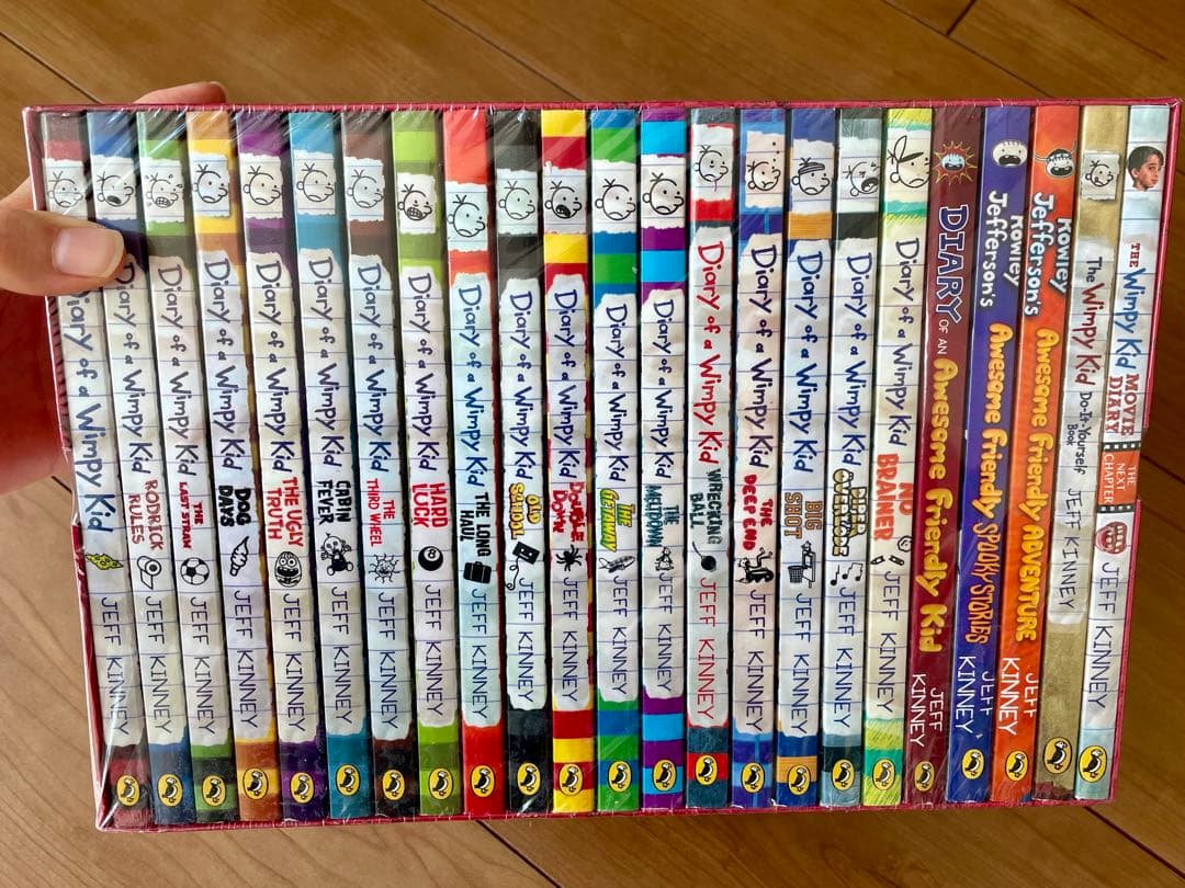 新品Diary Of A Wimpy Kid 25冊 最新版　洋書　英語絵本