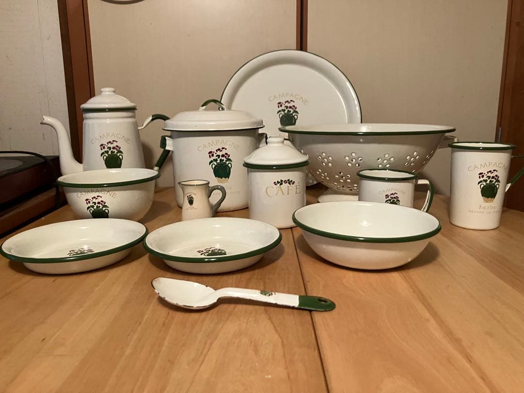 マニー　カンパーニュ　ホーロー食器セット