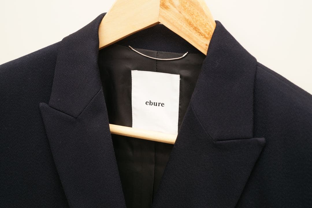 ebure ダブルブレスト テーラードジャケット 試着のみ　ネイビー　金ボタン