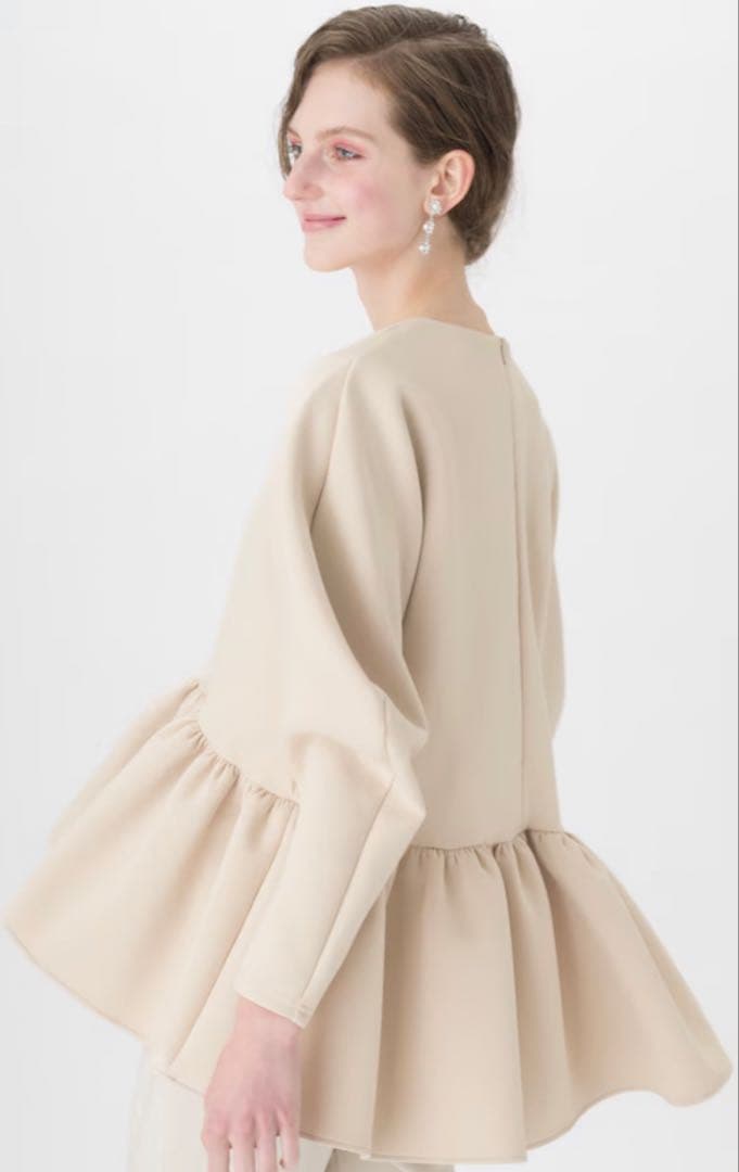 TSURUByMARIKOOIKAWAツルバイマリコオイカワ　Kirill