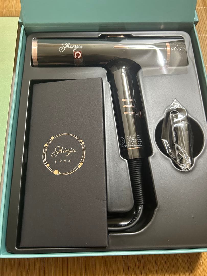 Shinju シンジュ ヘアドライヤー 黒蝶