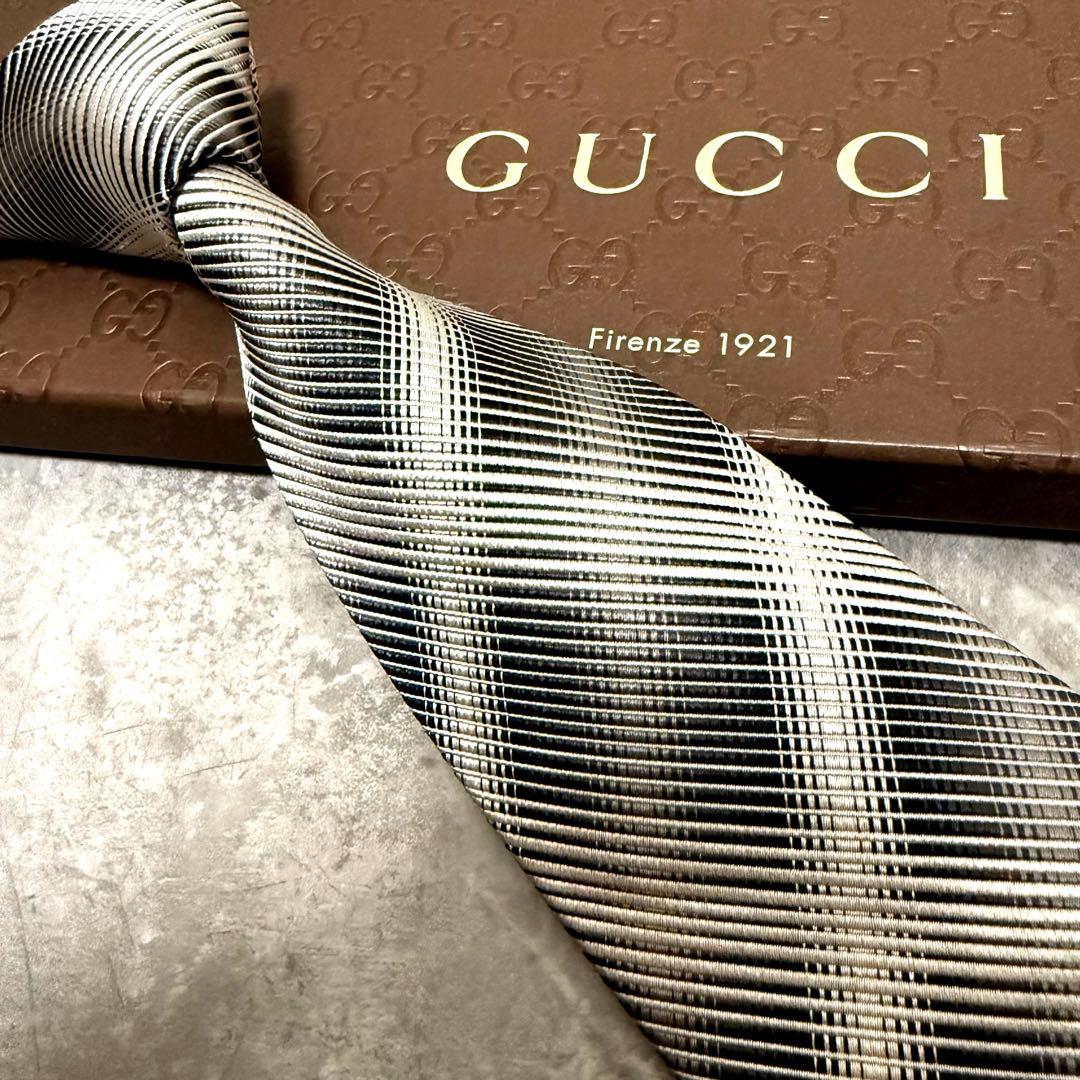 【✨極美品✨】GUCCI グッチ ネクタイ ストライプ シルバー系 結婚式 光沢