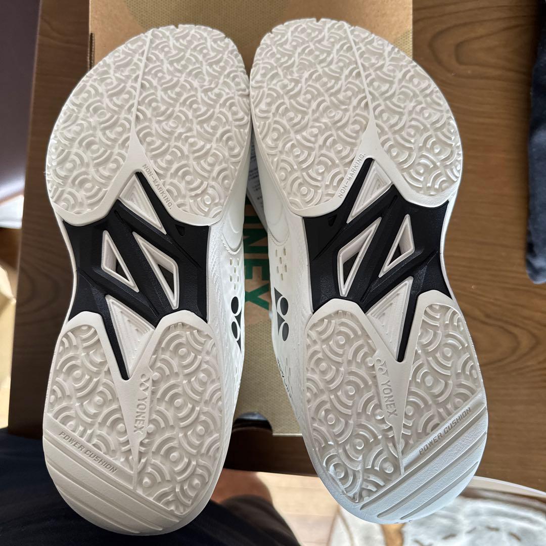 ヨネックス パワークッション ソニケージ　ワイド　GC ホワイト　27センチ