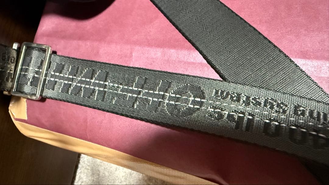 off-white ロゴテープナイロンショルダーバッグ ポーチ
