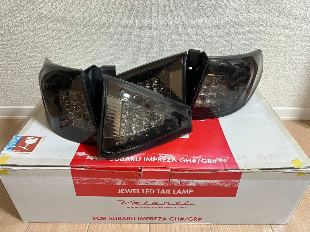Valentiテールランプ GRB/GRF/GH インプレッサ