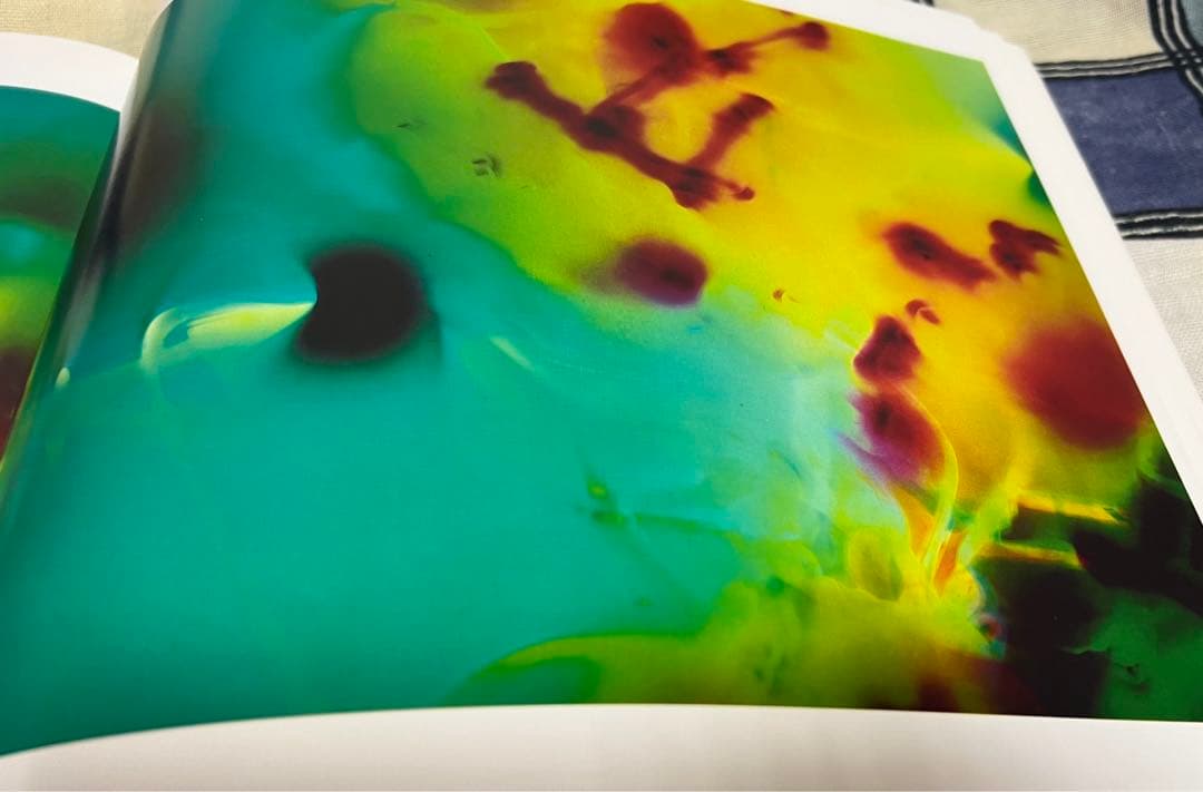 Wolfgang Tillmans: Abstract Pictures 抽象