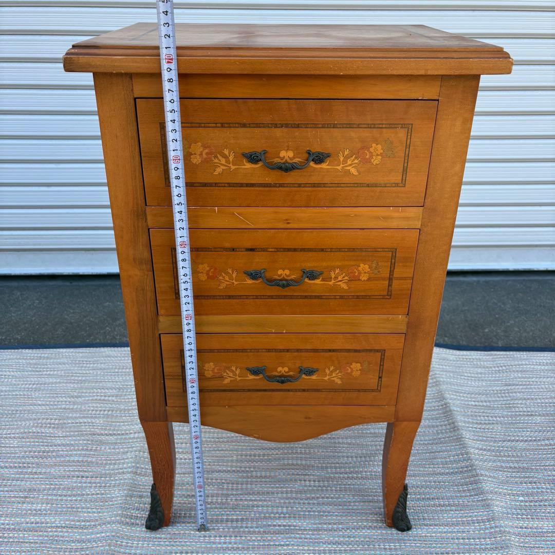 【送料込】アンティーク家具　猫足　木製チェスト　サイドボード　象嵌　英国風