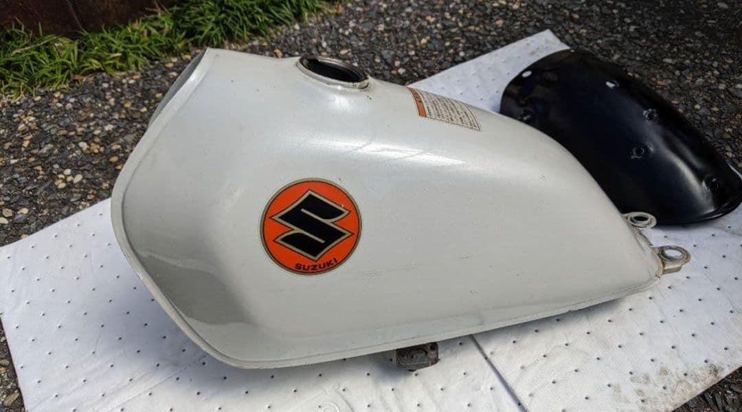 [AG]スズキ グラストラッカー　純正タンク