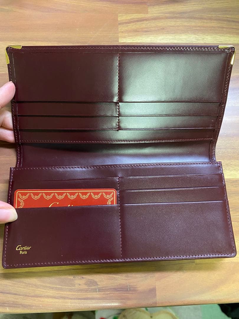 Cartier ボルドー 長財布 マストライン 使用期間約2ヶ月
