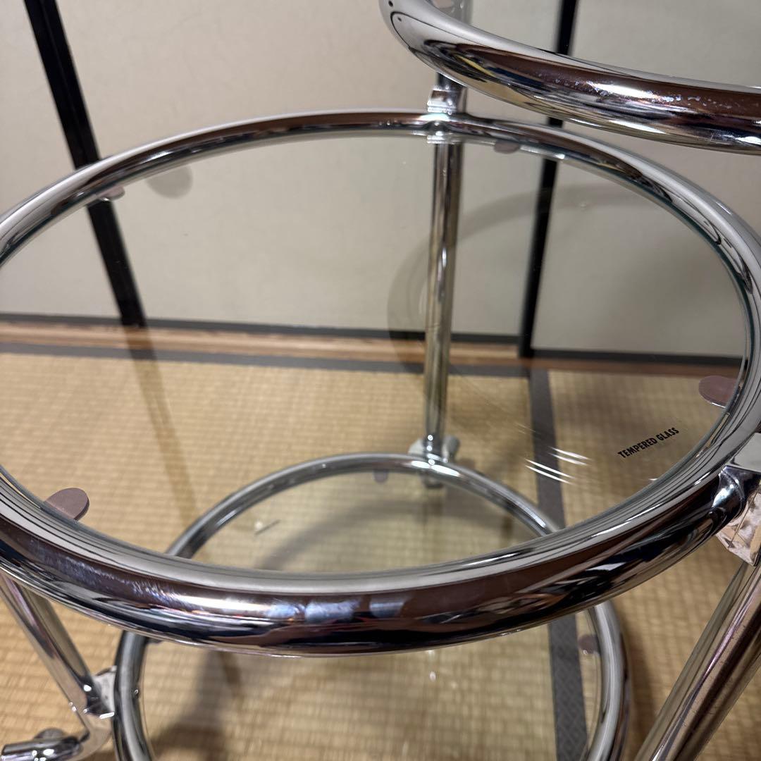 ガラステーブル3段　ミッドセンチュリー　ラウンドテーブル　コーヒーテーブル