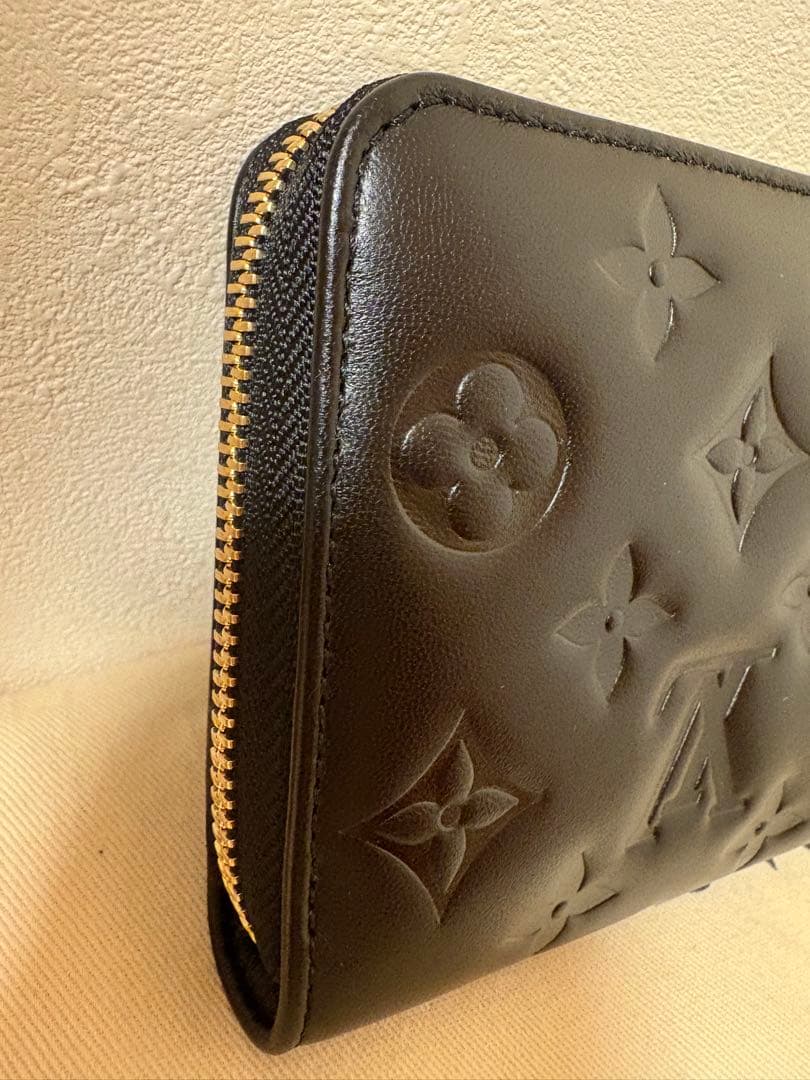 ルイヴィトン　クッサン　ジッピーウォレト